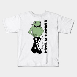 Frog wearing beautiful boots Kids T-Shirt